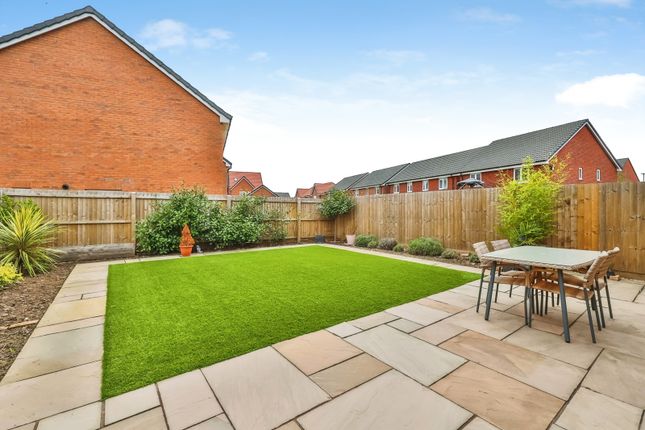 8, Magee Close, Nottinghamshire photo 4