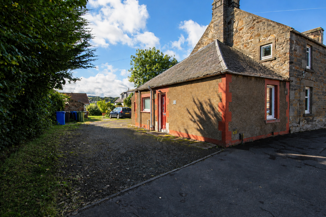 1-bed house on 61, Main Street, East Calder, £800/mo