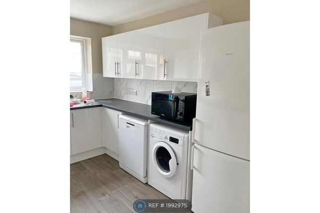 Terraced house to rent in Manor Road, Bristol