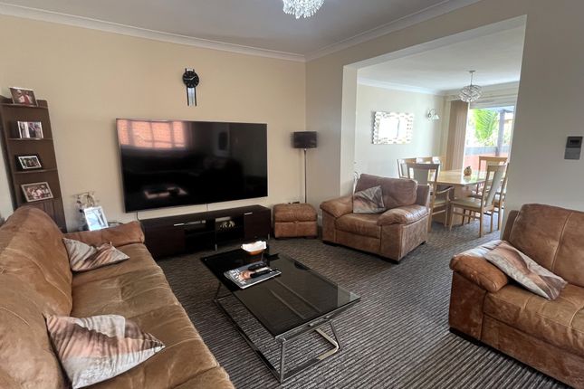 69, Martindale Road,, Hounslow photo 3