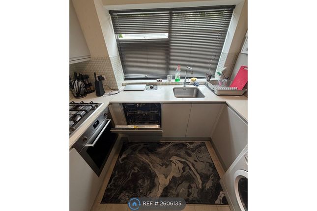 Mentmore Court, September Way, Stanmore photo 2