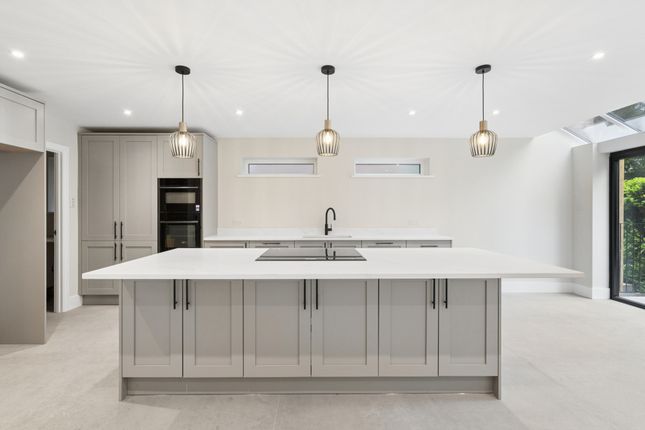 5, Manor Drive, Amersham photo 4