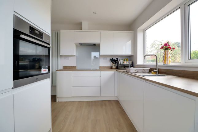 15 Mill Crescent, Gainsborough photo 3