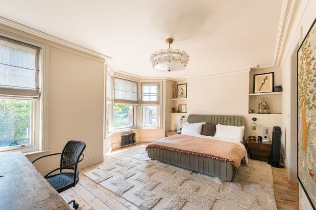 29 Okehampton Road, London photo 3