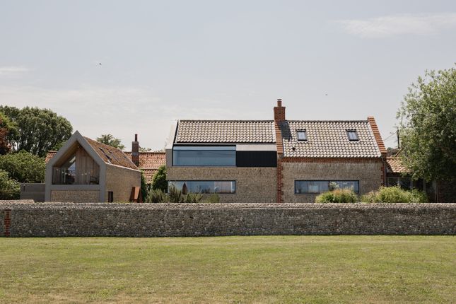 292228 - Seven Whistlers, Salthouse (Exteriors)-28.Jpg