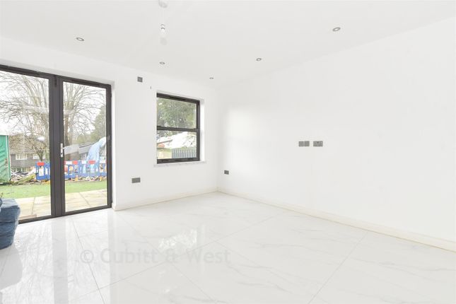 3-bed semi-detached on Quarry View, Whitehill Road, Crowborough, £425,000