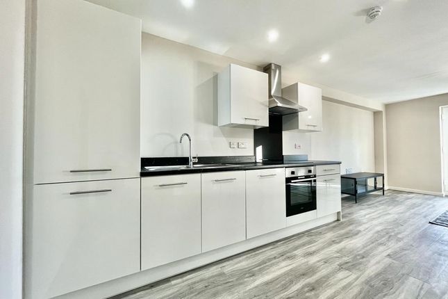 Flat for sale in Shawheath Cl, Manchester