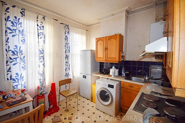 112, Audley Road, London photo 3