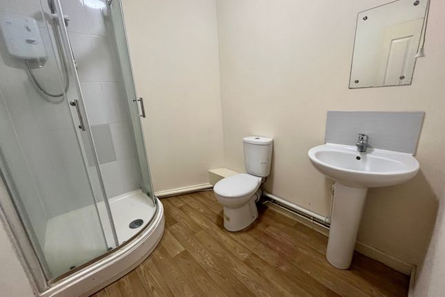 Flat to rent in Nottingham Road, Ripley