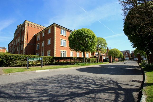 Thumbnail Flat to rent in Reed Drive, Redhill