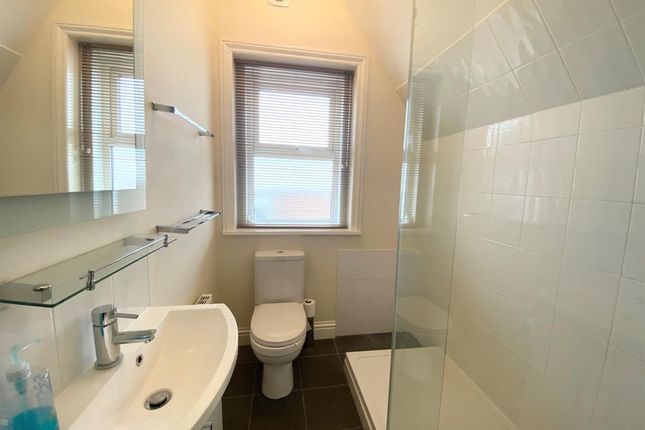 Flat 5 60 Claremont Road, Seaford photo 5