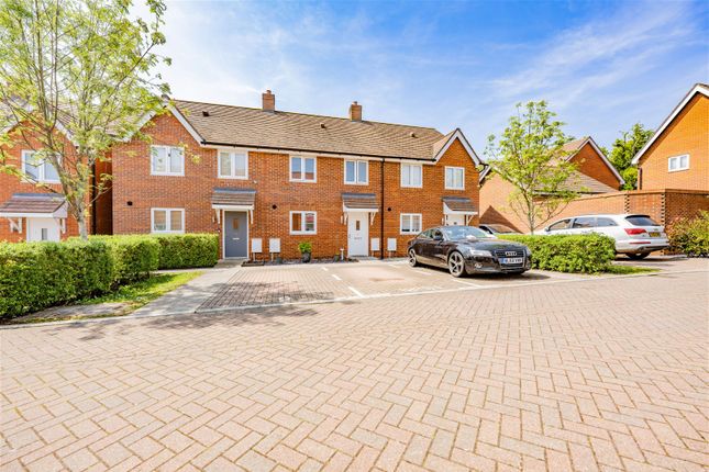 Terraced house for sale in Cleverley Rise, Bursledon, Southampton