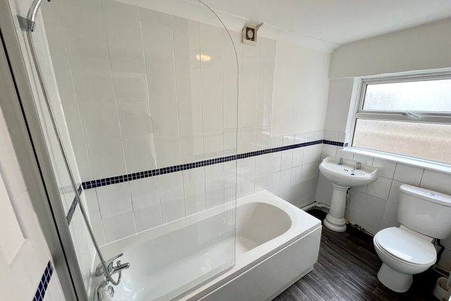 166B, Richmond Road, Gillingham photo 4