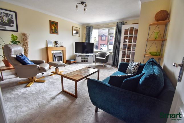 6, Ilex Close, Exeter photo 3