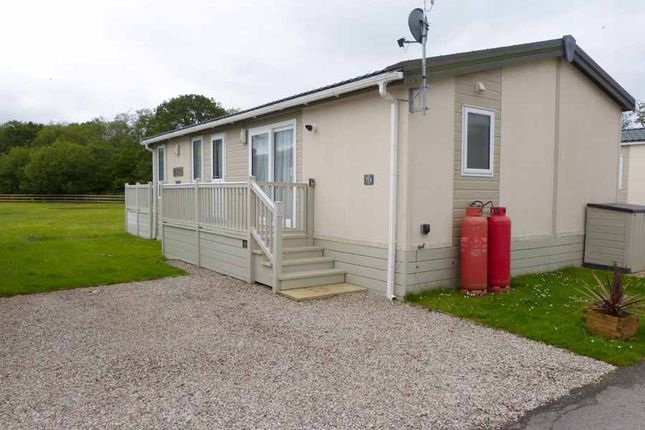 Thumbnail Mobile/park home for sale in Sun Valley Holiday Park, St. Austell