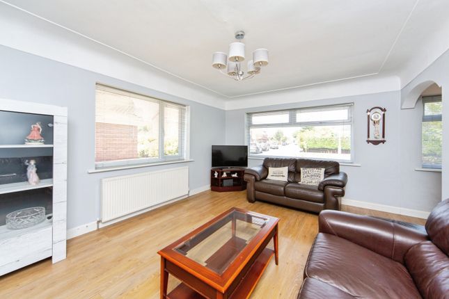 44, Sandringham Avenue, Wirral photo 4