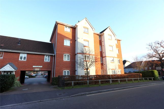 Thumbnail Flat to rent in Woodland Walk, Aldershot, Hampshire