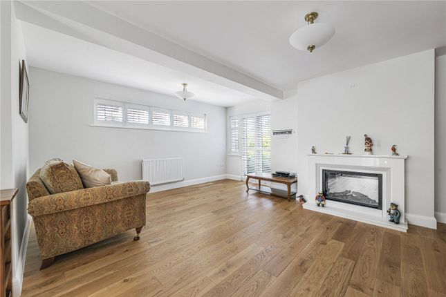 1, Wells Place, Pulborough photo 3