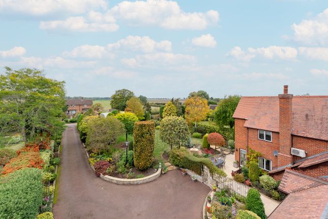 The Gables, High Street, Great Barford, Bedfordshire photo 3