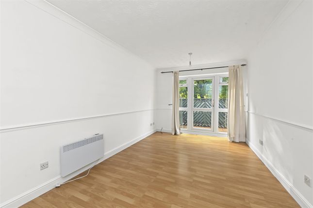 Alison Court, Hemel Hempstead photo 3