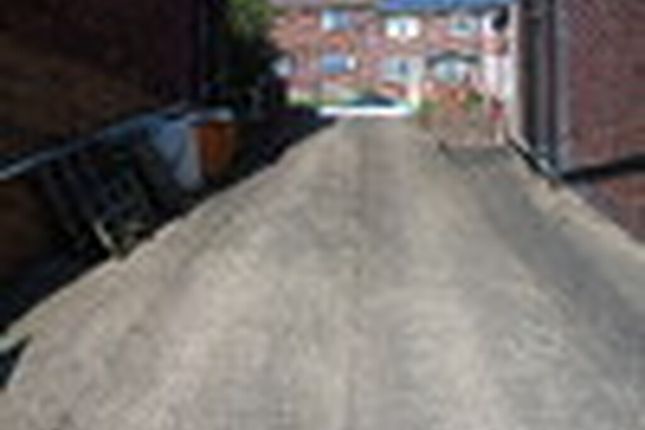 20, Knarseborough Drive Fartown, Huddersfield photo 4