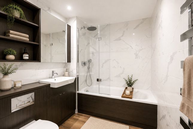 Flat 8, 15, Wheatstone Gardens, London photo 4