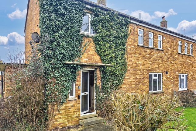 3-bed house on 24 Falmouth Place, Five Oak Green, £300,000