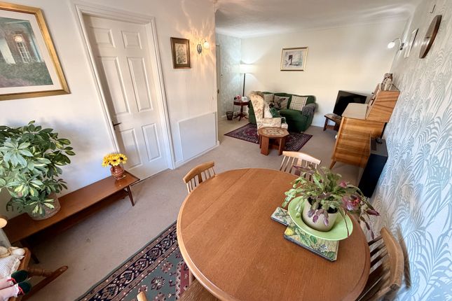 9, Sandpiper Court, Cleveleys photo 4