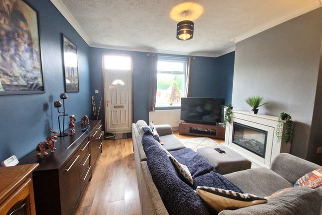8, PONTEFRACT photo 5