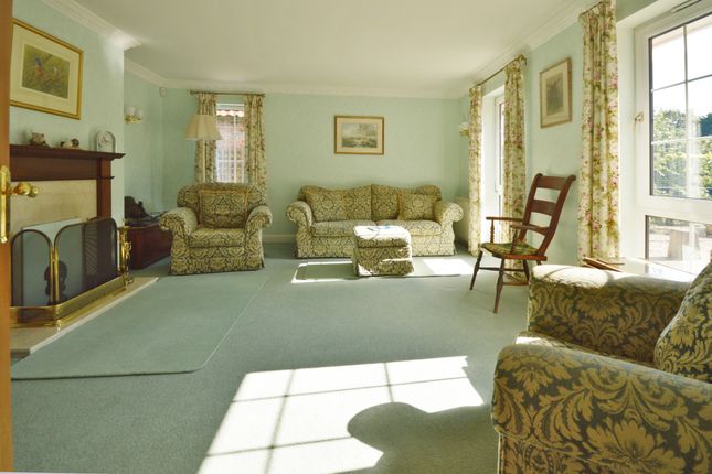 Hall Croft, Main Road, Louth photo 4