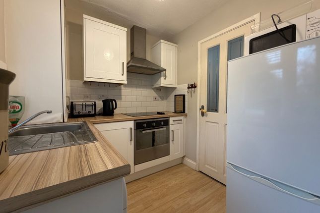 29, Ebchester Court, Tyne and Wear photo 3