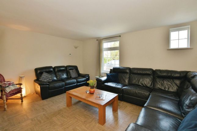 Cobden House, Main Road, Ashford photo 4