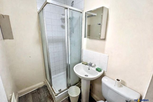 90 Myddleton Avenue, London photo 5
