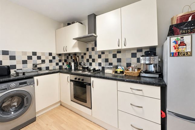 18 Cammell Court Park Road South, Prenton photo 3