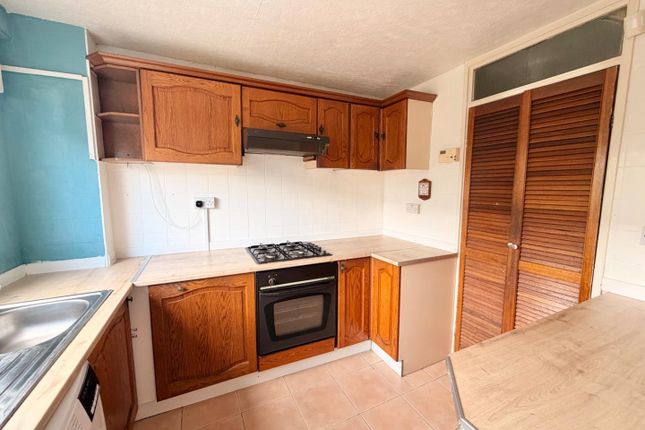 22, Rathlin Croft, Smiths Wood photo 5