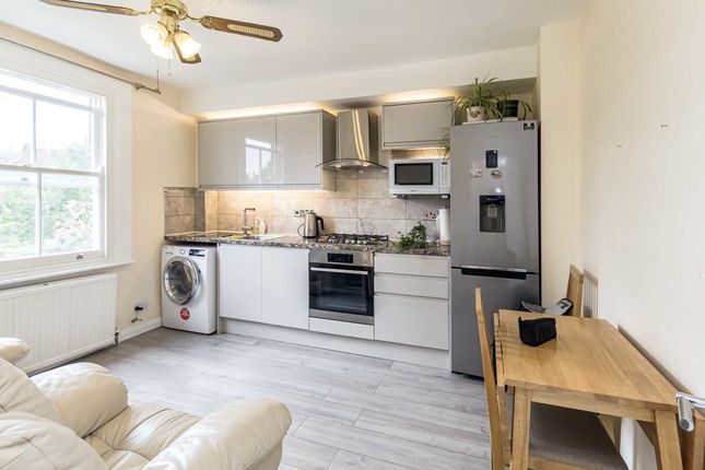 Thumbnail Flat to rent in Tff, Lowfield Road, West Hampstead