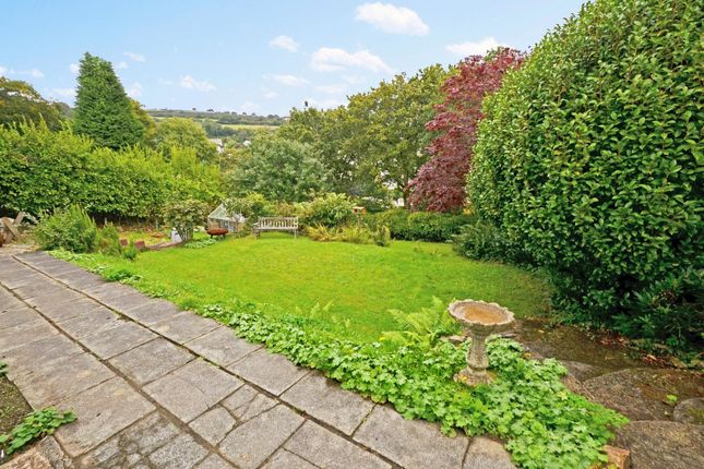 18 Trevarrick Road, St. Austell photo 3