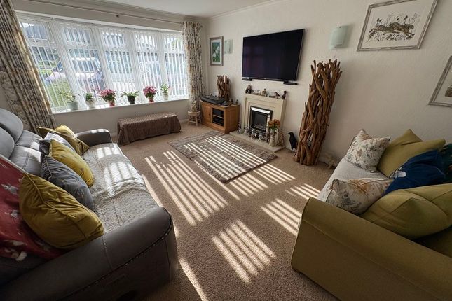 Kinmel Avenue, Abergele photo 3