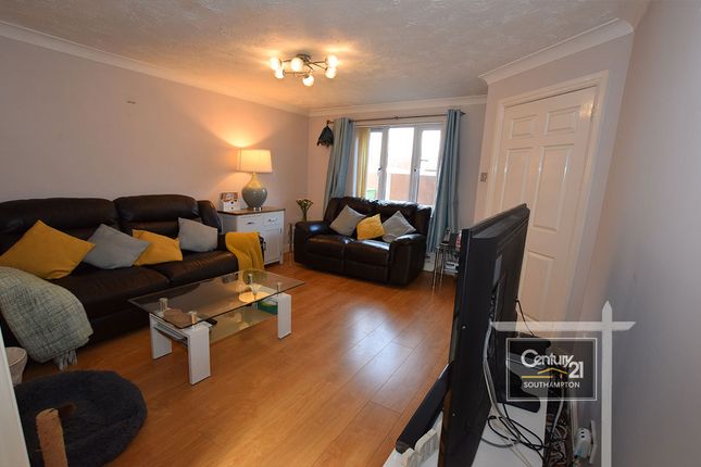 91, Cowley Close, SOUTHAMPTON photo 2