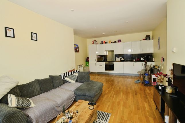 Flat 48, The Panorama, Park Street, Ashford photo 2