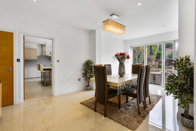 123, Sandy Lane, South Cheam photo 4