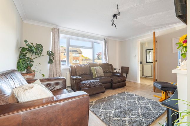 83 Spashett Road, Lowestoft photo 3
