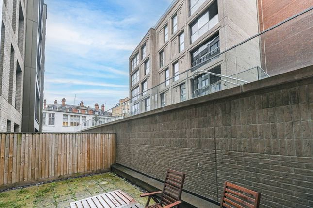 Flat to rent in Elizabeth Court, Westminster, London