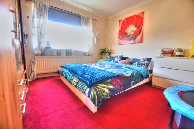 Flat to rent in Church Road, Formby, Liverpool