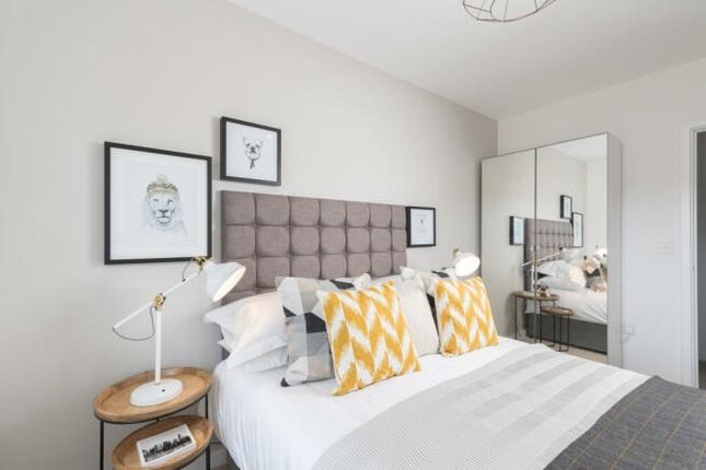 Flat for sale in Chancellor House, Rotherhithe New Road