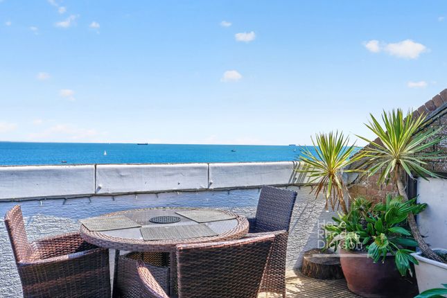 22, Seaview Bay, Seaview photo 4