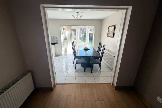 15, Walsh Grove, Birmingham photo 4