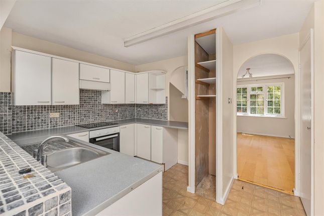 27, Hereford Way, Banbury photo 3