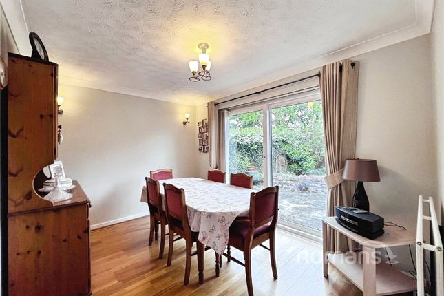 1, Merlin Way, Farnborough photo 4