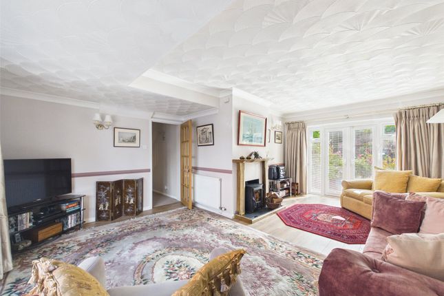 26, Tuffley Lane, Gloucester photo 3